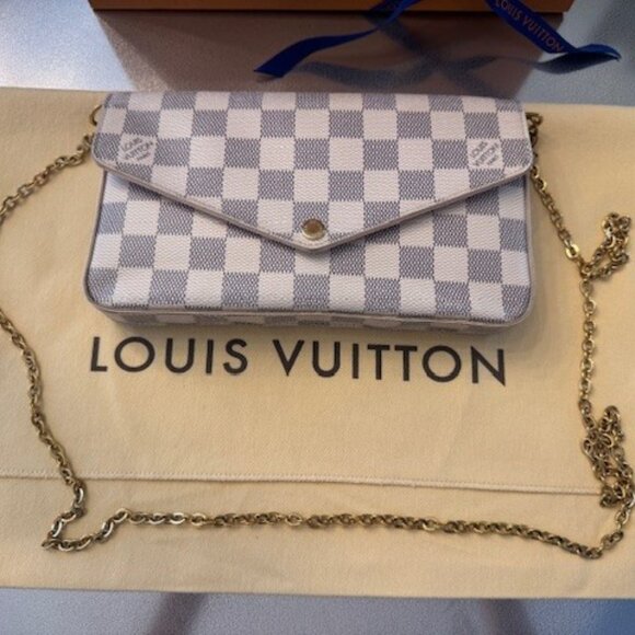 Louis Vuitton Damier Azul Pochette Felicie Chain Wallet in Rose Ballerine - Picture 3 of 16